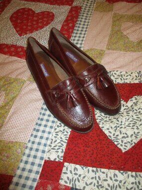 Sandler of Boston  leather upper tasselled slip-on shoes  Like New